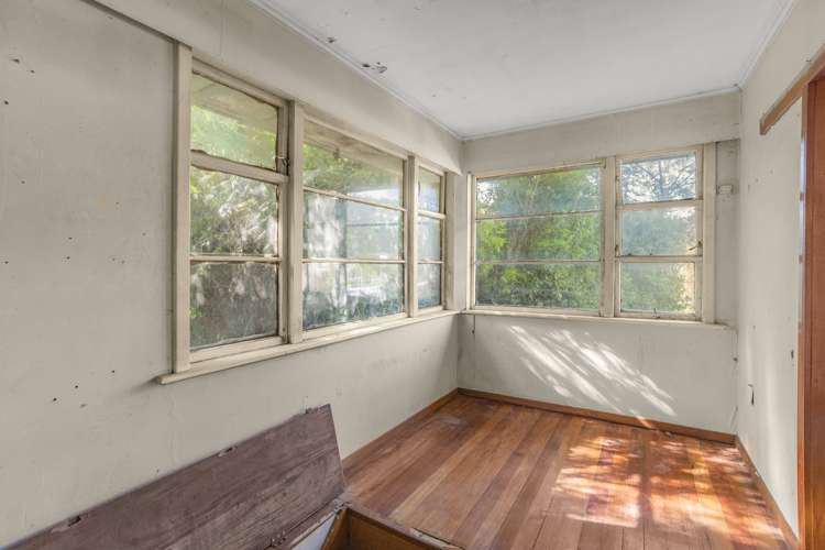 8 Stokes Valley Road Stokes Valley_6