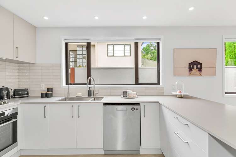 51a Dignan Street Point Chevalier_9