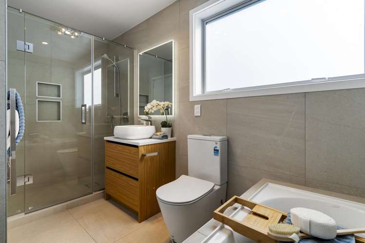 62A Vandeleur Avenue Birkdale_22