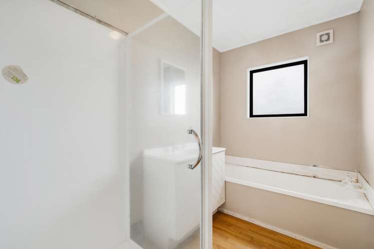 2/78 Mountain Road Mangere Bridge_12