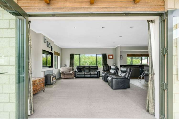 8 Devine Drive Rolleston_12