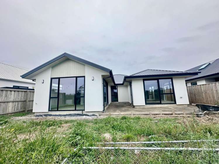 4 Foxburrow Lane Rolleston_11