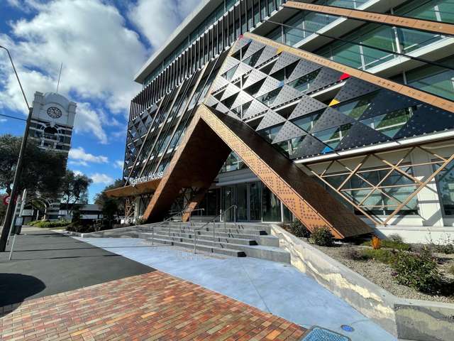 4/139 Devon Street West New Plymouth_1