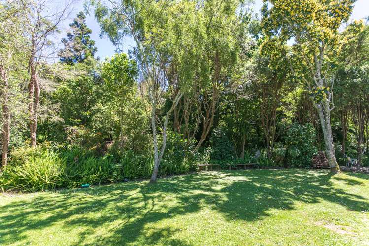 15 Pohue Creek Road Waiomu_27