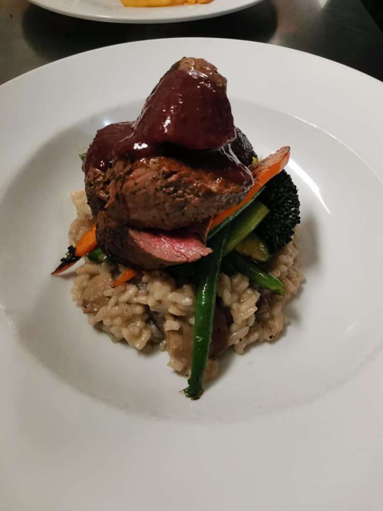 Betsey Jane Eatery & Bar Fox Glacier_6