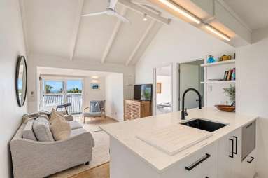 Unit AT/4 Bay Road_1