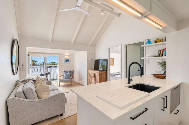 Unit AT/4 Bay Road Palm Beach_1