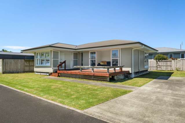 Bungalow Beauty – Perfect First Home or Beach Pad