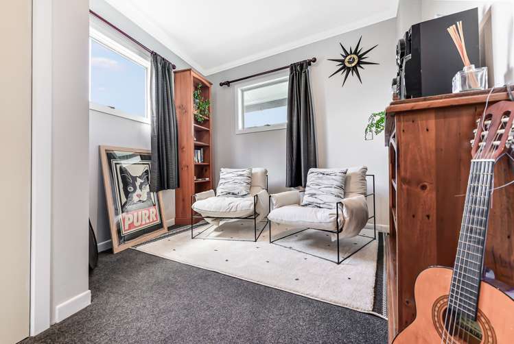 29 Ashurst Avenue Pukete_18