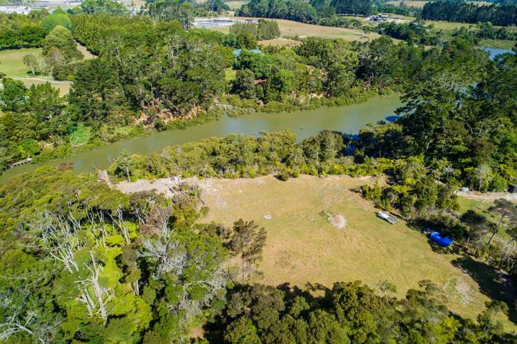 703e Ridge Road Riverhead_10