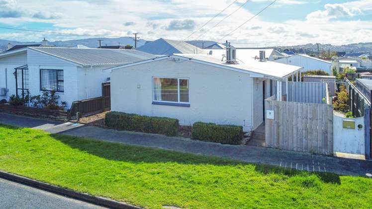 35 Dalgety Street Saint Kilda_16