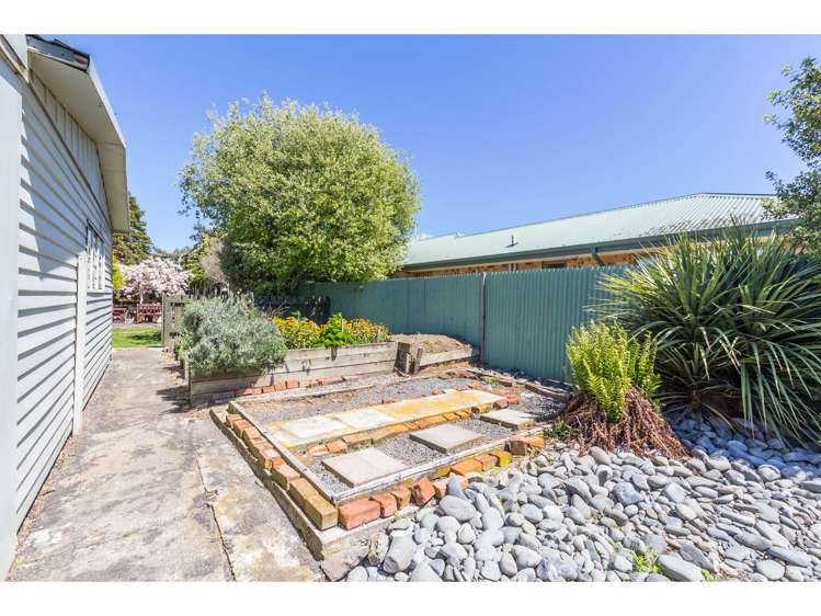 32 Kiwi Avenue Waikuku Beach_17