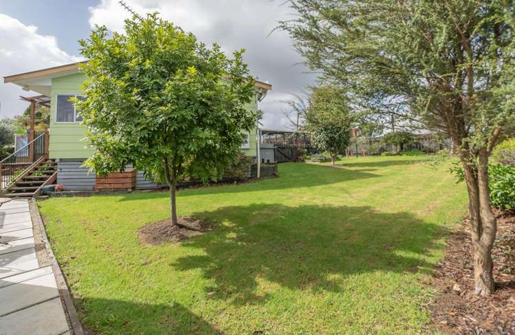 4 Cross Street Drury_17