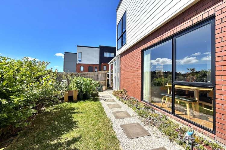 56 Picturesque Drive Flat Bush_14