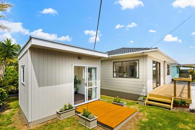1/9 Rewarewa Road Te Atatu Peninsula_1