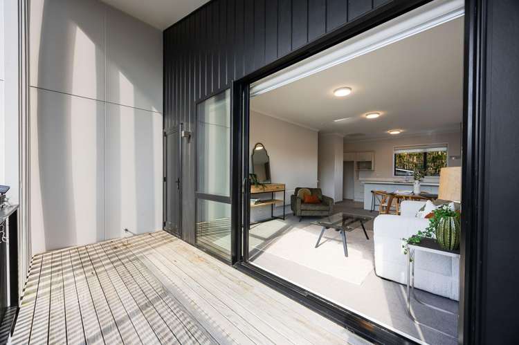 5 Awamarino Way Westgate_7