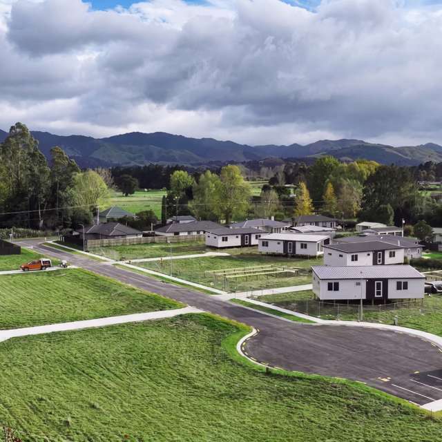67 Lincoln Road Carterton_2