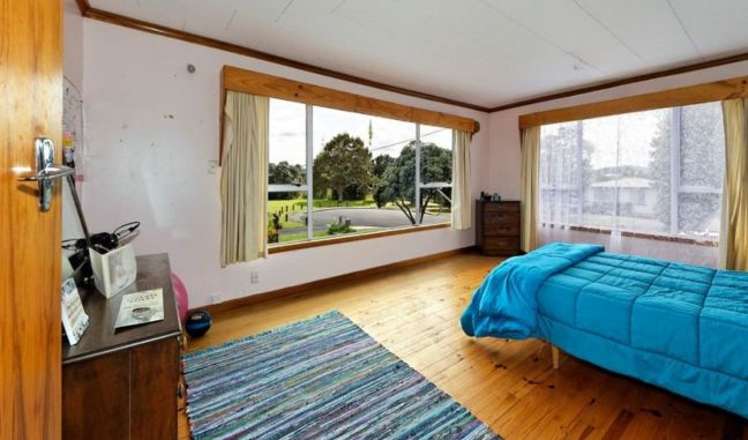 46 Queen Mary Avenue New Lynn_12