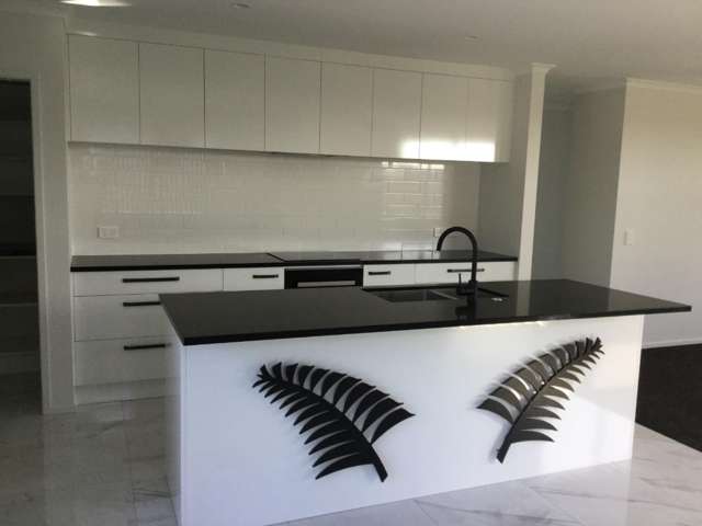 41 Awatira Drive 1131_2