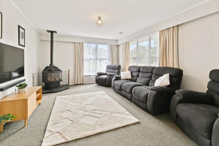 45 Victory Crescent Tawa_5