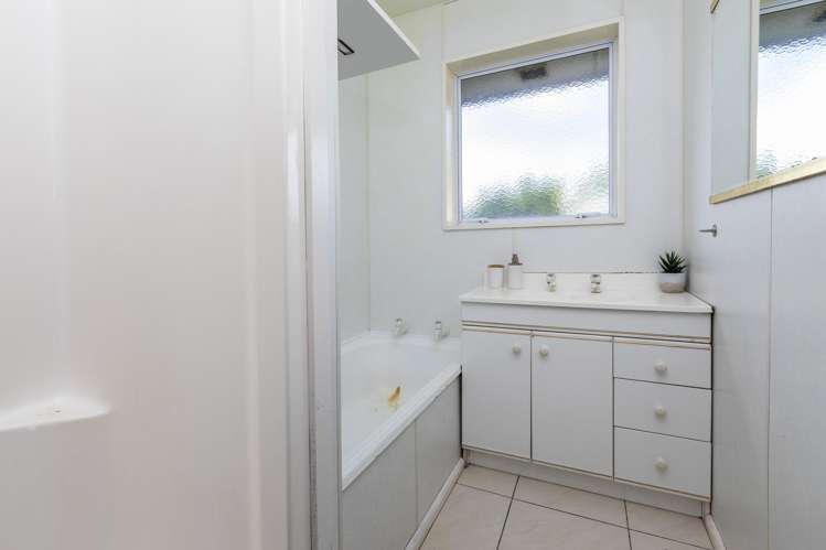 18 Neill Street Hornby_11