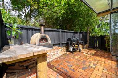 57A Riverside Drive_4