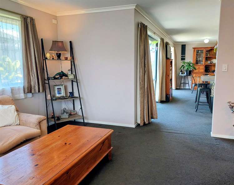 8 Muirfield Rise Te Kamo_7