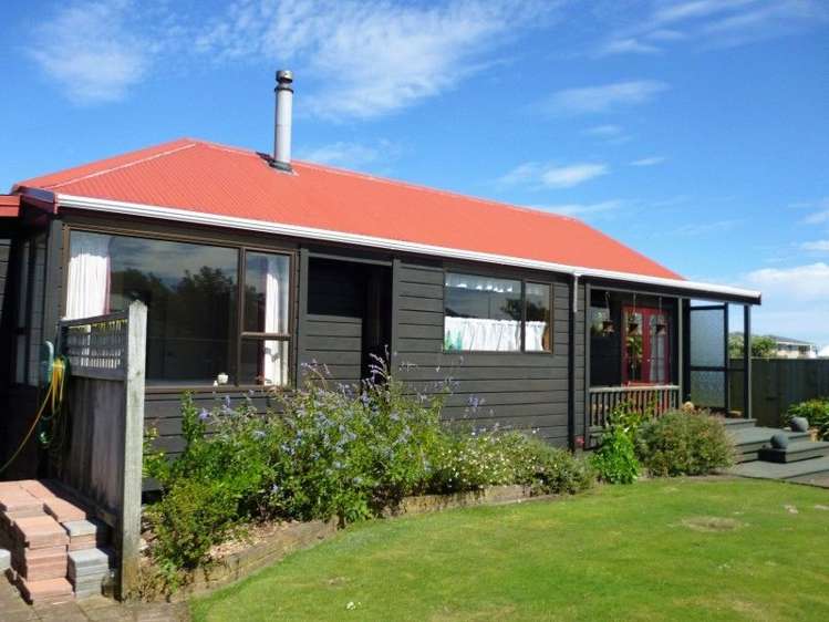 22 Pohutukawa Drive Opunake_26