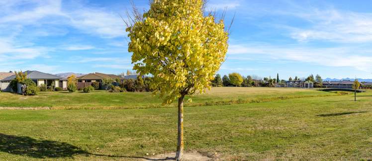 17 Avening Close Blenheim Central_16