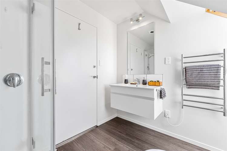 12 Dunbarton Street Redwood_14