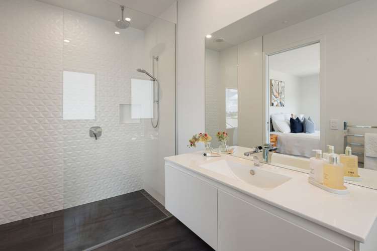 13 Evergreen Rise Grandview Heights_17