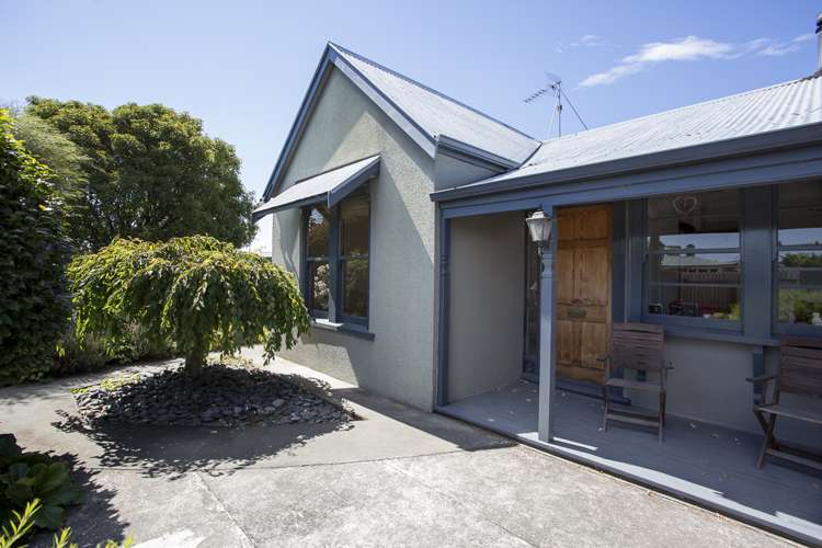 4 Pages Road Allenton_22