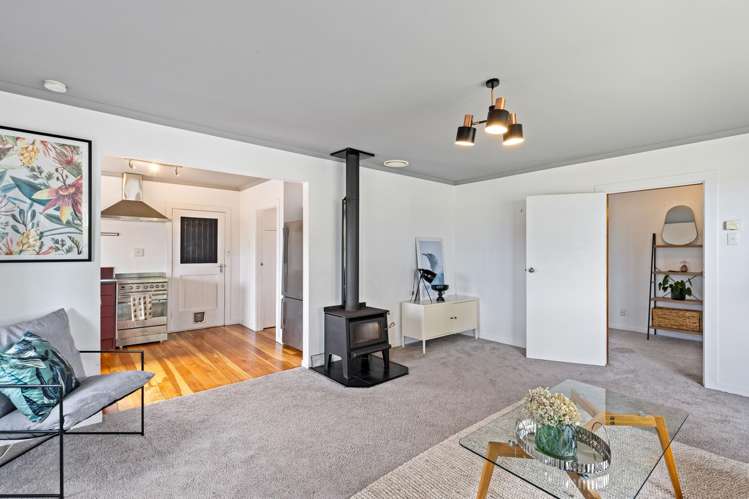 13 York Crescent Westown_5