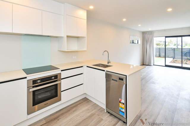 2/137 Hall Ave 10683_1