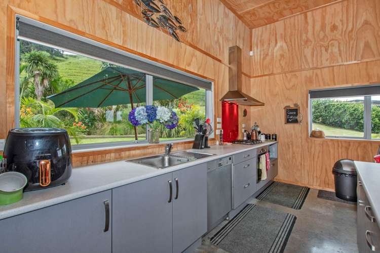 11 Chilcott Road Whananaki_12