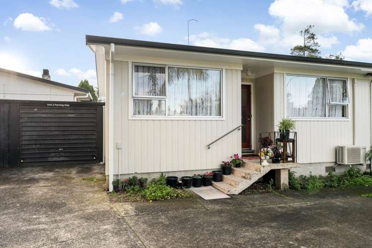 2/1 Sturges Road Henderson_1