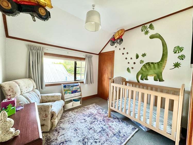 7 Thornycroft Avenue Epuni_9