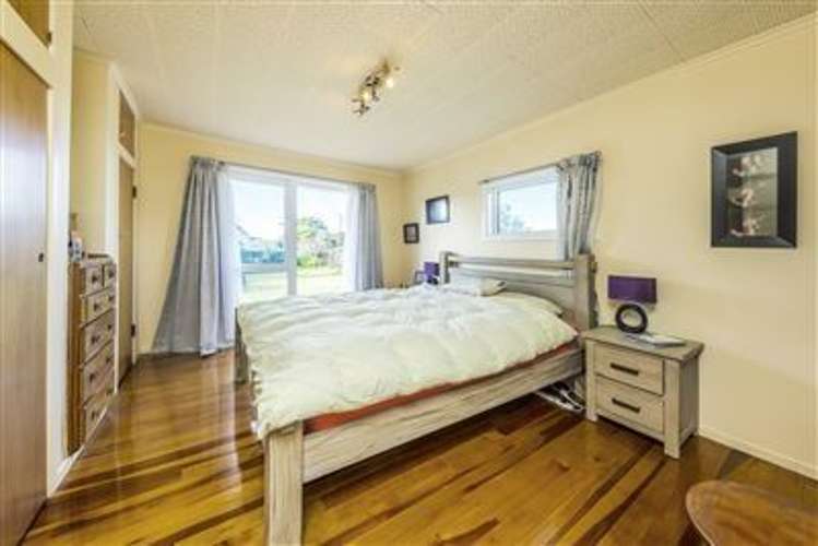 2 Orakau Road Mangere East_7