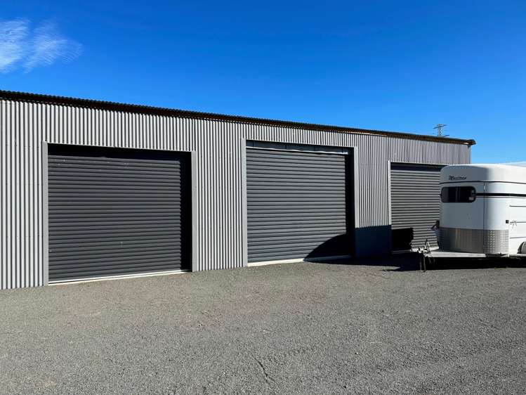 496 Boundary Road Willowby_23