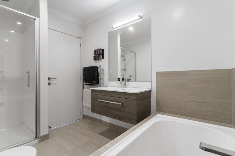 24 Ian Morrison Road Hobsonville_13