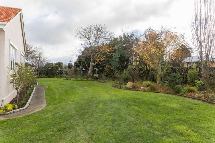 64 Guy Street Dannevirke_15