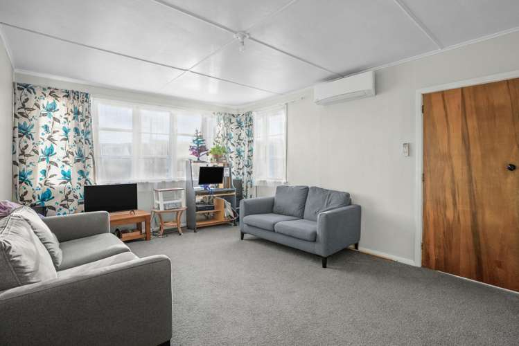 18 Mayo Grove Naenae_7