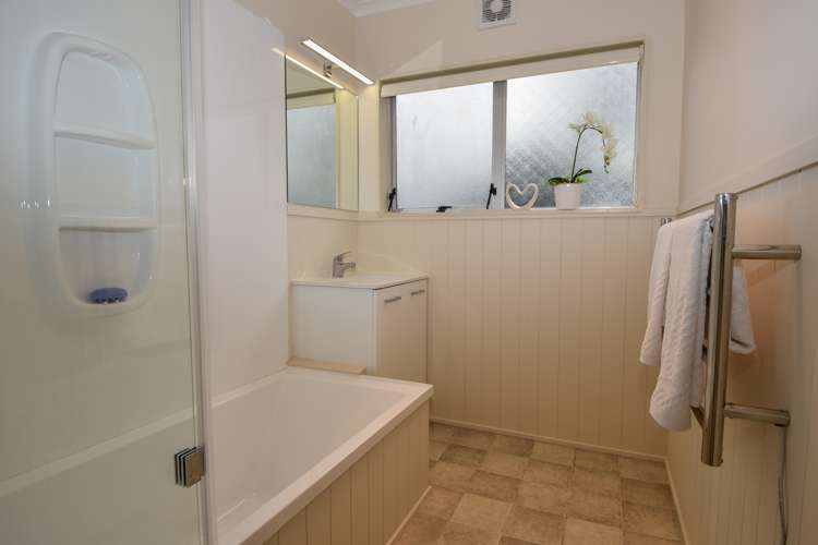 16 Kupe Drive Carterton_10