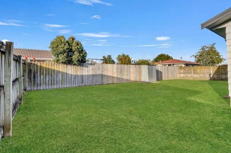 32 Dahlstrom Grove Kelvin Grove_11