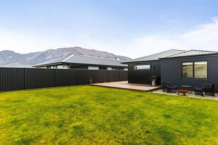 133 Burdon Loop Lake Hawea_22