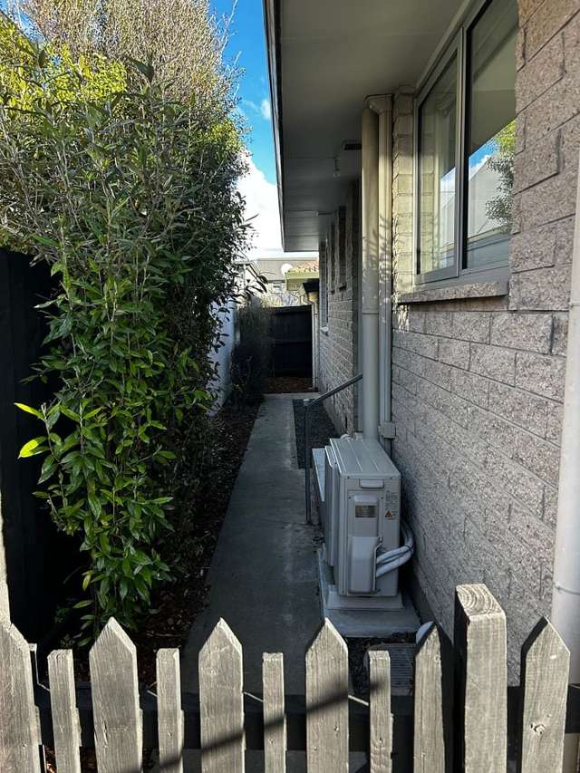2/19 Boon Street Sydenham_2