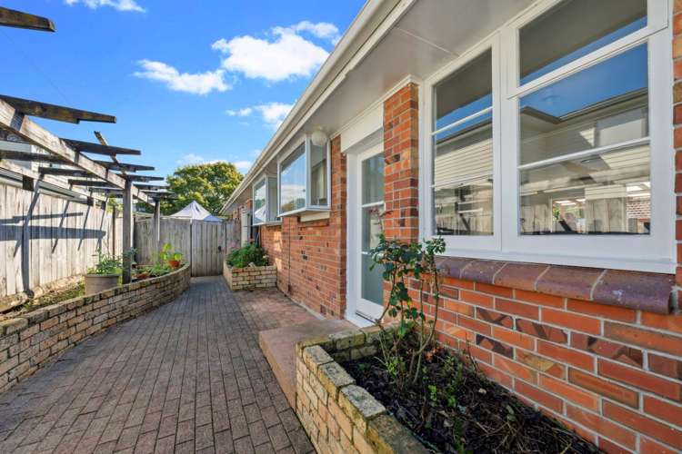 2/50 Ferndale Road_0