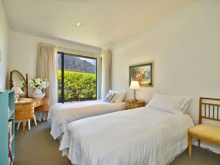 8 Rannoch Drive Jacks Point_15