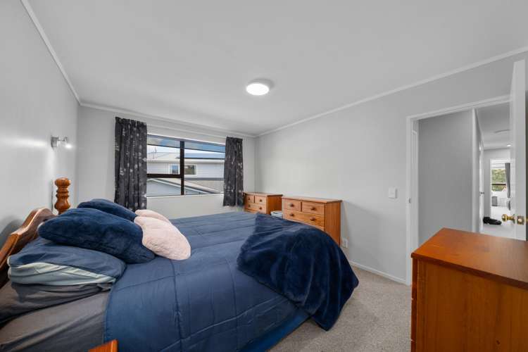 6 Wantwood Grove Churton Park_13
