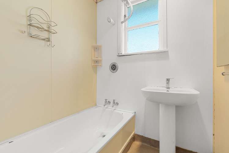 4 Kuratawhiti Street Greytown_12